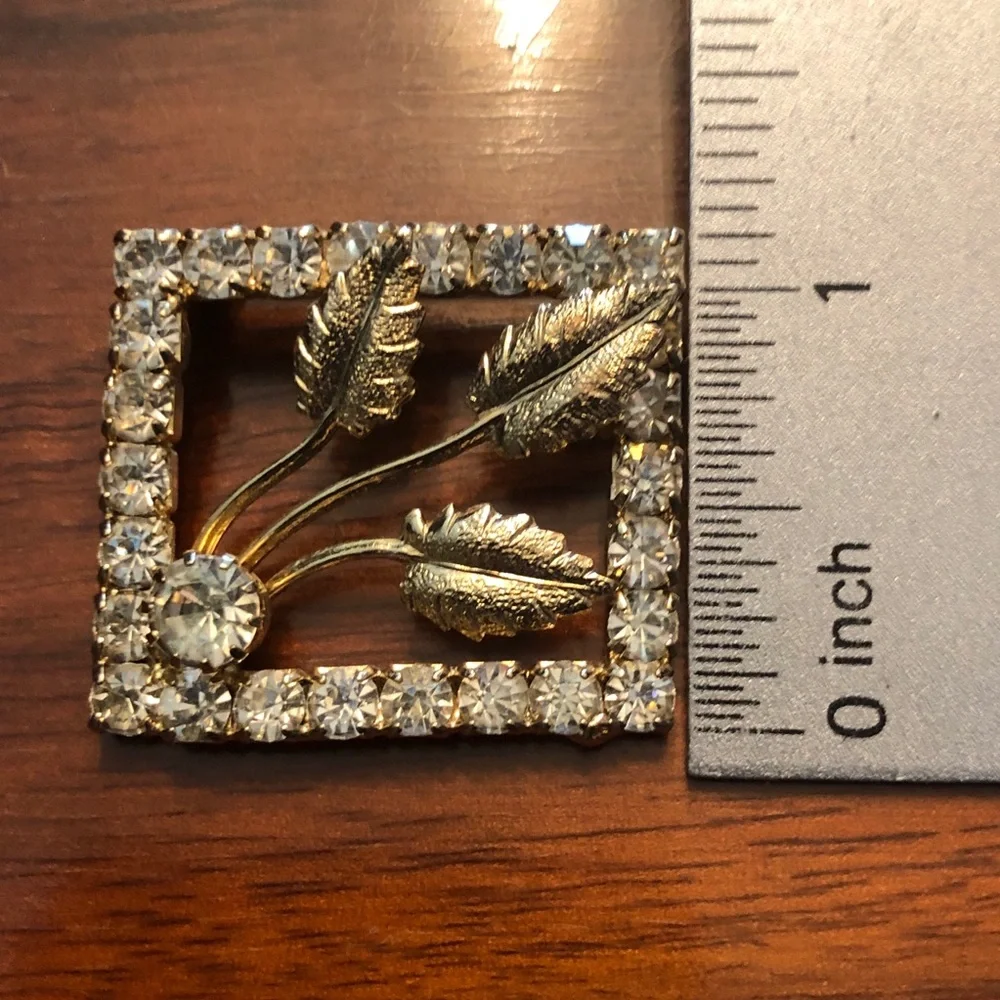 Vintage gold tone clear rhinestone square leaf brooch pin